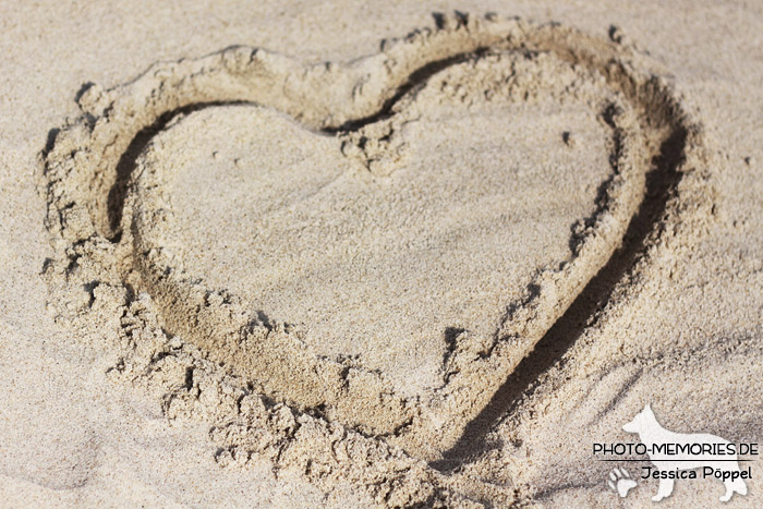 Herz im Sand